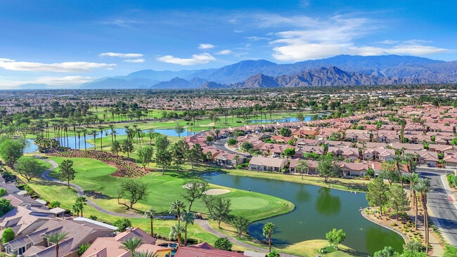 Building Photo - 37468 Westridge Ave