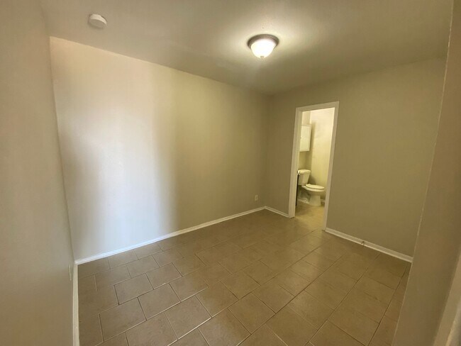 Foto del edificio - 7131 Glen Terrace