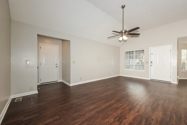 Foto del edificio - 3925 Calumet Dr