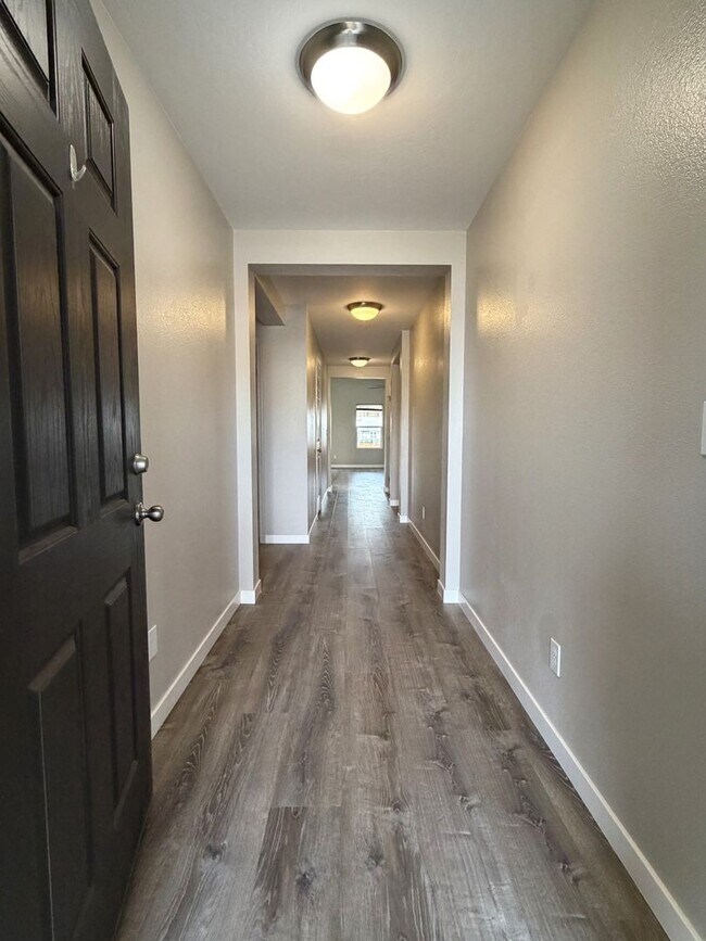 Foto del edificio - Beautiful 3 bed 2 bath home with flex room in Nampa just off Ustic and Middleton