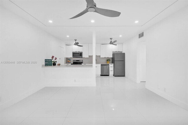 Foto del edificio - 770 SE 2nd Ave