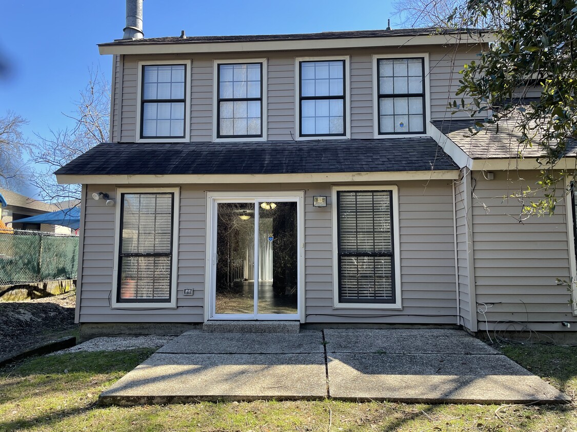 Foto principal - 9373 Fox Run Ave