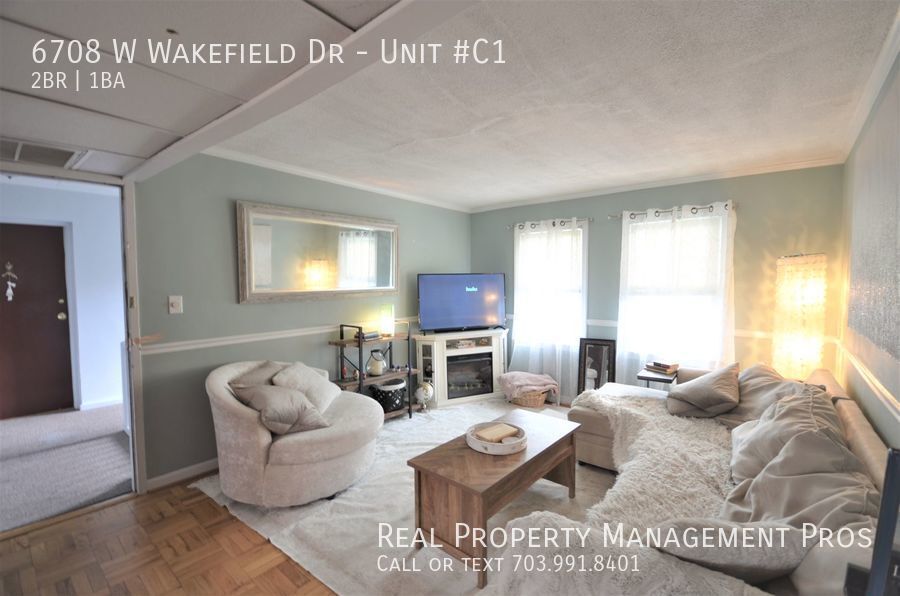 6708 W Wakefield Dr Unit C1, Alexandria, VA 22307 Condo for Rent in