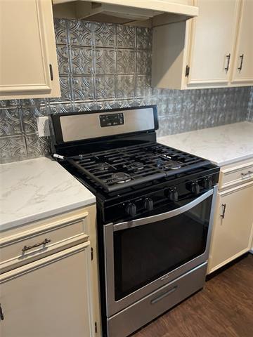 Foto del edificio - 3231 Ivy Ln
