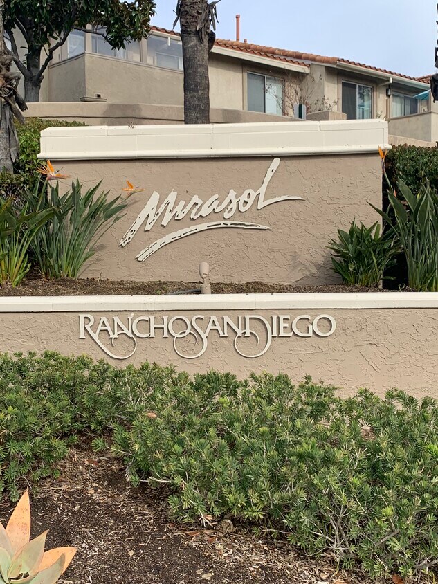 Foto principal - 11525 Fury Ln
