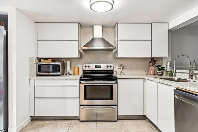 Photo - 787 NW 91st Terrace Townhome