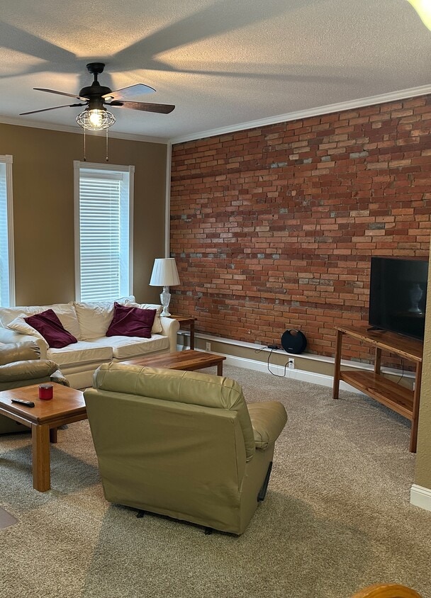 Primary Photo - Executive Apartment