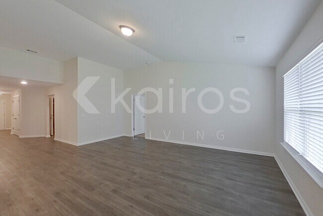 Building Photo - 103 St Phillip Wy