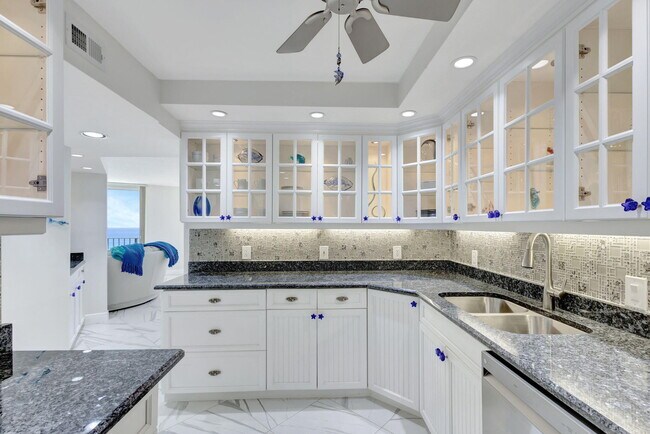 Foto del edificio - 5420 N Ocean Dr