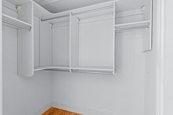 Building Photo - 17 Lily Pond Ln