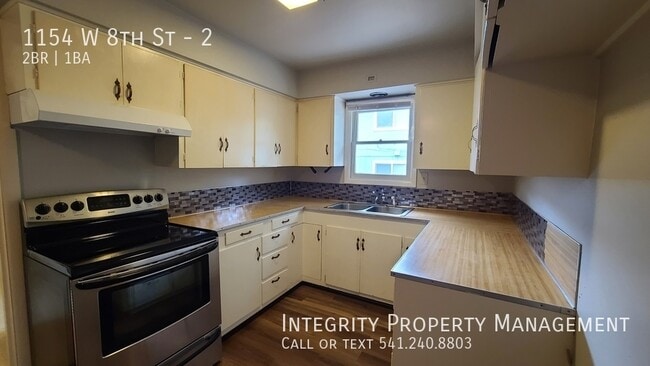 Foto del edificio - 1154 W 8th St