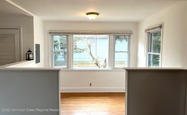 Building Photo - 1608 Bay Ave