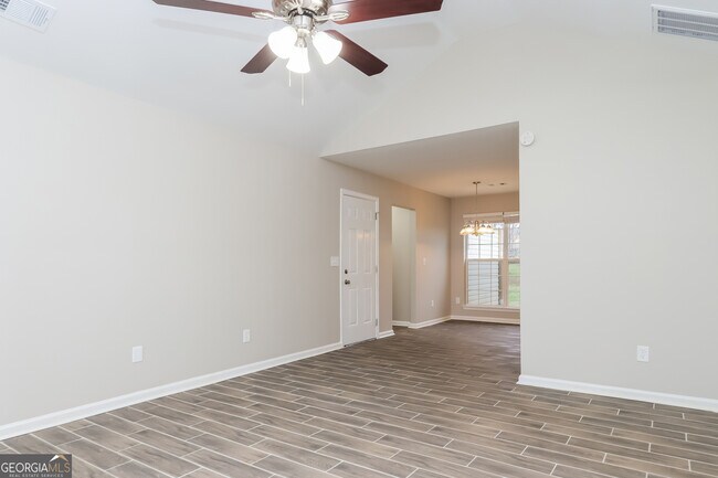 Foto del edificio - 312 Harris Ave