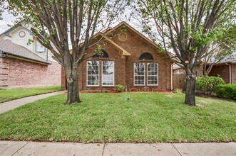 Building Photo - 2406 Weatherby Dr