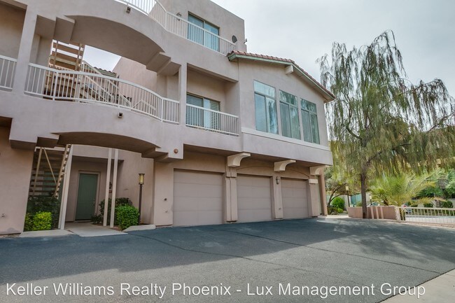 Foto del edificio - 4832 N Woodmere Fairway