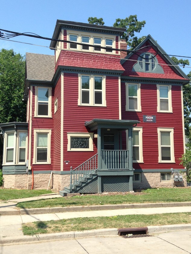 Primary Photo - 519 Franklin St