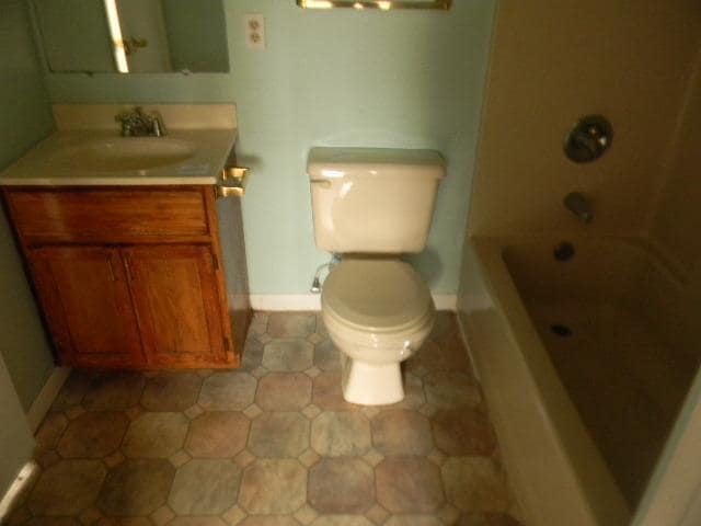 Building Photo - 253 Ivanhoe Ln