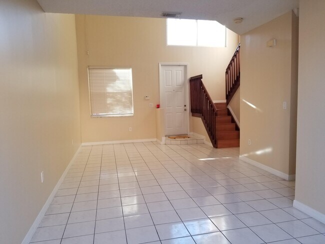 Foto del edificio - 2233 NW 161st Ave