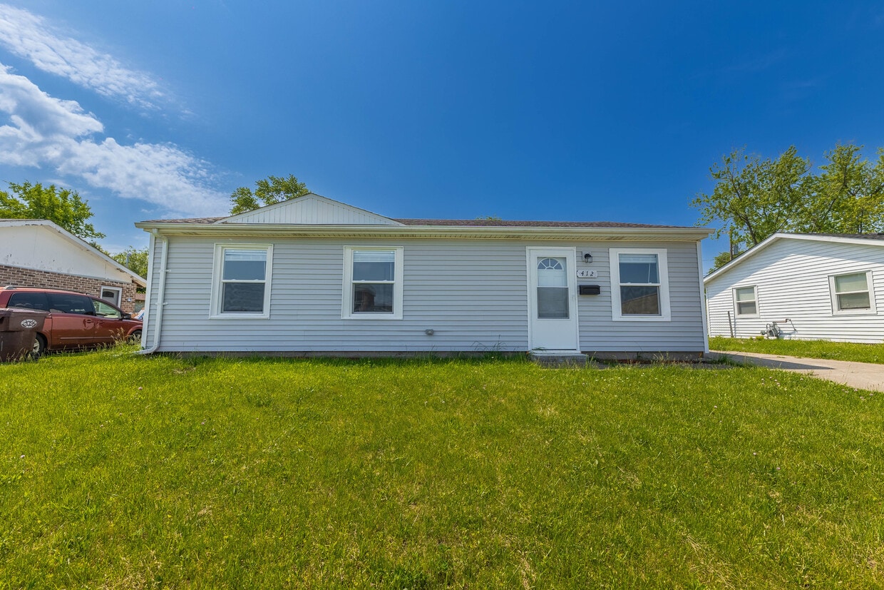 412 Concord Dr, Chicago Heights, IL 60411 House Rental in Chicago