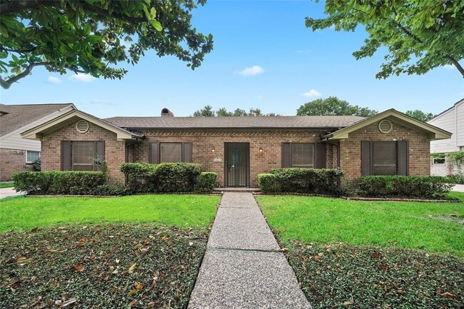 Building Photo - 10614 Valley Forge Dr
