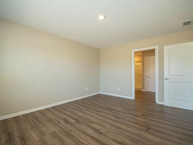 Building Photo - Fantastic 4bd/2ba home! Coming soon!