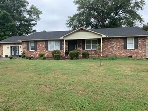 Building Photo - 227 St Albans Dr