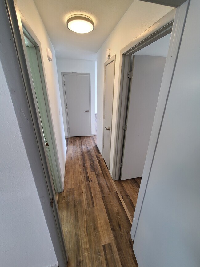 Building Photo - Eastwood Estates 2