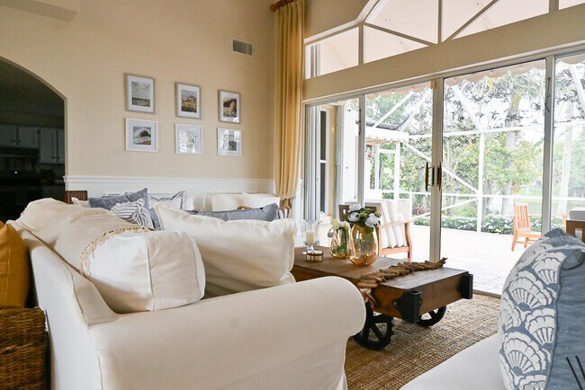 Foto del edificio - 12828 Meadowbreeze Dr