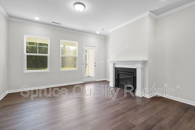 Building Photo - 1103 Red Wing Dr