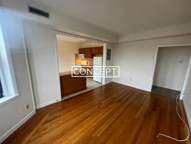 Foto del edificio - 1131 Commonwealth Ave