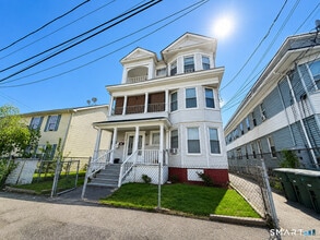 Building Photo - 46 Hayes St