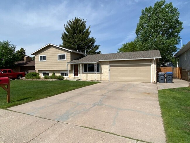 Foto del edificio - 5038 Hickory Pl