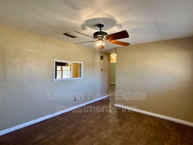 Building Photo - 4216 Parkway