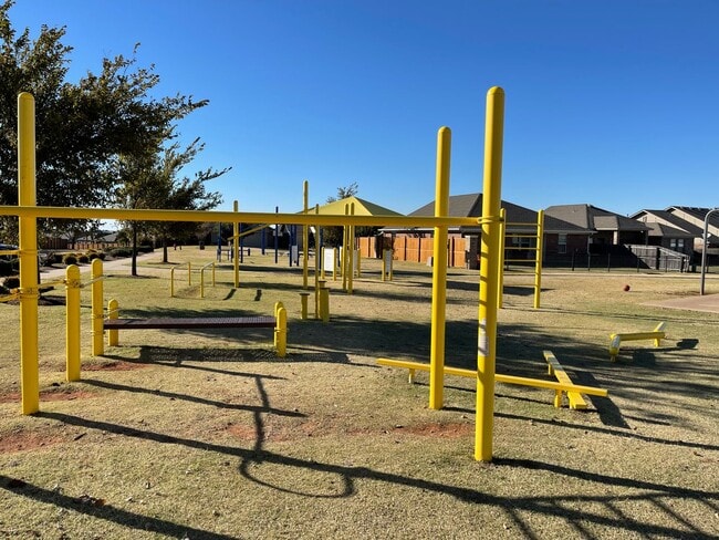 Building Photo - Neighborhood pond, playground, walking tra...
