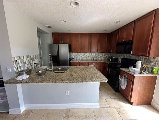 Building Photo - 2510 Hassonite St