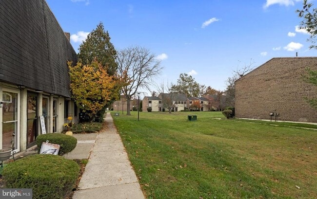 Building Photo - 4702 CHELSEA Ct