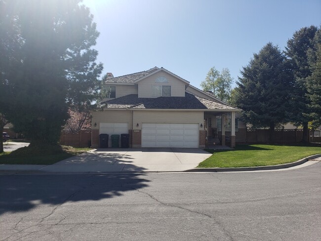 Building Photo - 9228 S Stone Point Pl