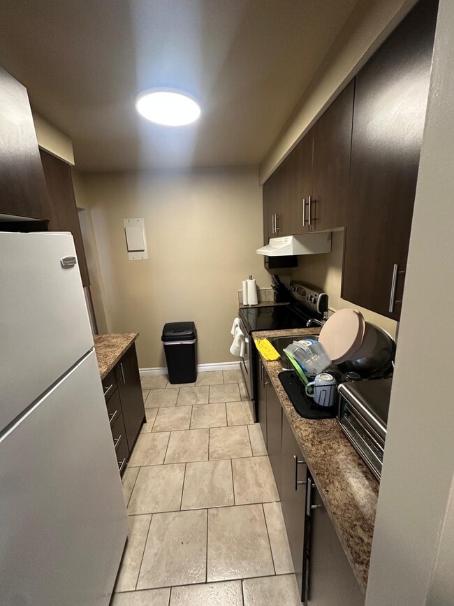 Building Photo - 110 Rue Turenne