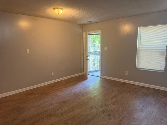 Building Photo - 3241 Cedar Springs Dr