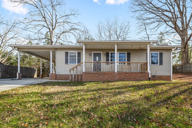Foto del edificio - 2143 Wildwood Rd