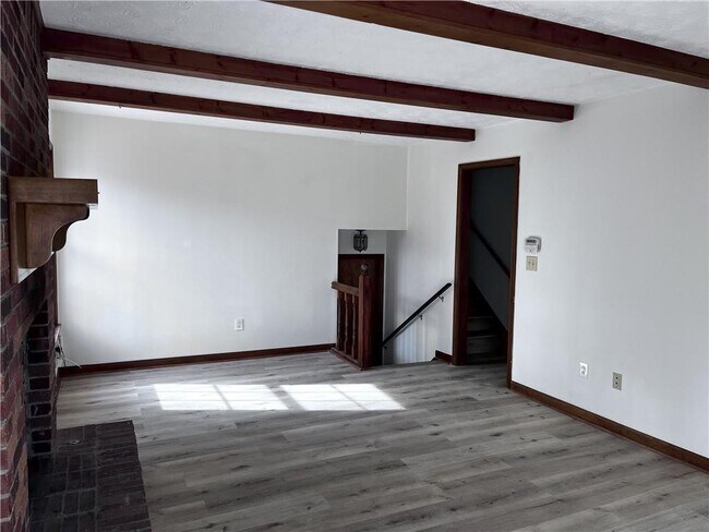 Foto del edificio - 3378 Mountain Hollow Dr