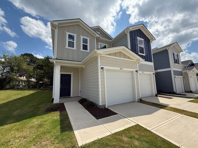Foto del edificio - 10517 Brookside Reserve Rd