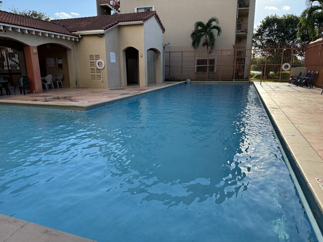 Pool Area/Club House - 10229 NW 9th Street Cir