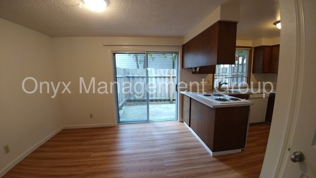 Building Photo - 4451 SW Stoddard Dr