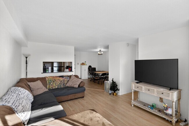 Foto del edificio - 2 Adams St