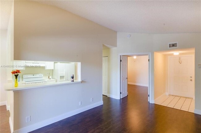 Foto del edificio - 9855 Westview Dr