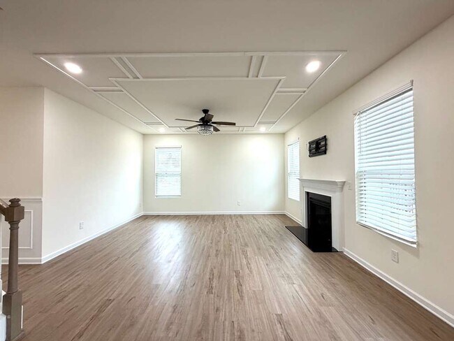 Foto del edificio - 7105 Wheyfield Dr