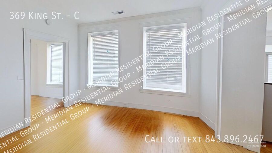 Primary Photo - 369 King St