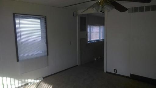 Foto del edificio - 3730 Burlington Ave