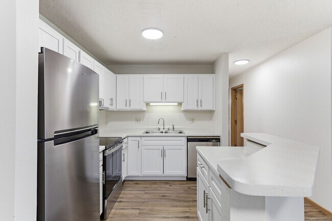 Foto del edificio - Kestrel Village Apartments